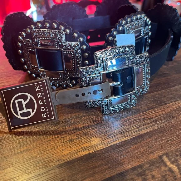 Roper concho Belt - Picture 4 of 12